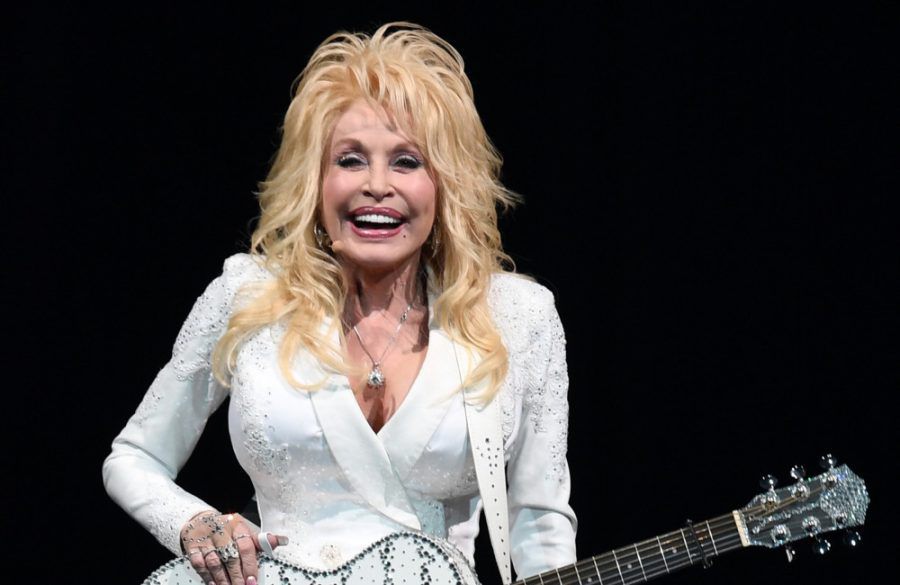 Dolly Parton performs at The BB&T Center - 2016 - Famous BangShowbiz