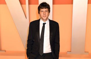 Jesse Eisenberg - March 2025 - Avalon - Vanity Fair Oscar Party BangShowbiz