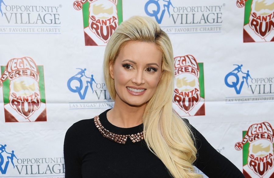 Holly Madison -  Las Vegas Great Santa Run 2017 - Getty BangShowbiz