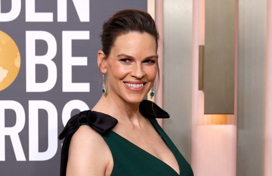 Hilary Swank - Golden Globes 2023 - Getty BangShowbiz