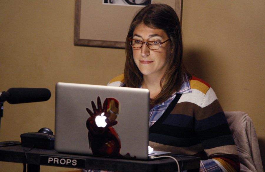 Mayim Bialik as Amy Farrah Fowler in The Big Bang Theory - SKY BangShowbiz